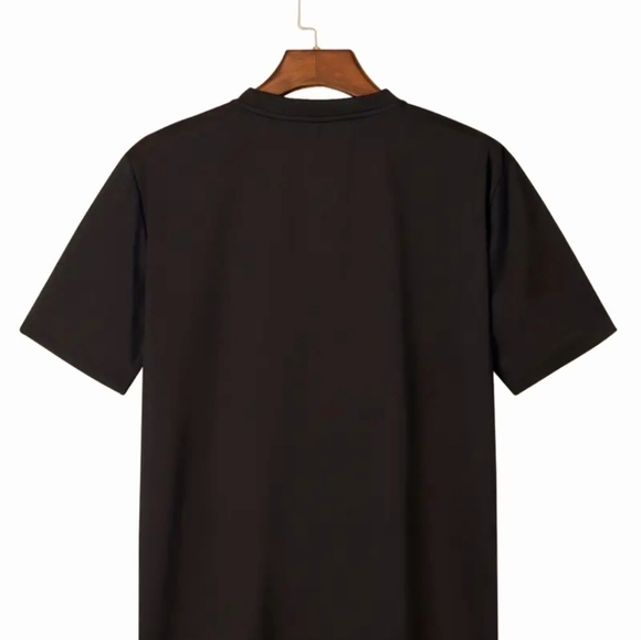 Graphic T-shirts - Picture 3 of 4